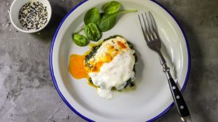 Curried Eggs Florentine Mornay {Turmeric Recipe}